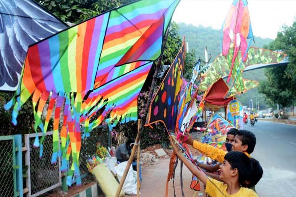 ಮಕರ ಸಂಕ್ರಾಂತಿಯಂದು ಗಾಳಿಪಟ ಹಾರಿಸುವುದೇಕೆ? ಸ್ಪೆಷಲ್‌ ಏನು ಗೊತ್ತಾ?